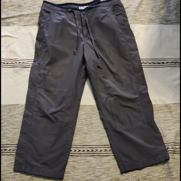 Columbia, dark grey, capris - Picture 2 of 7